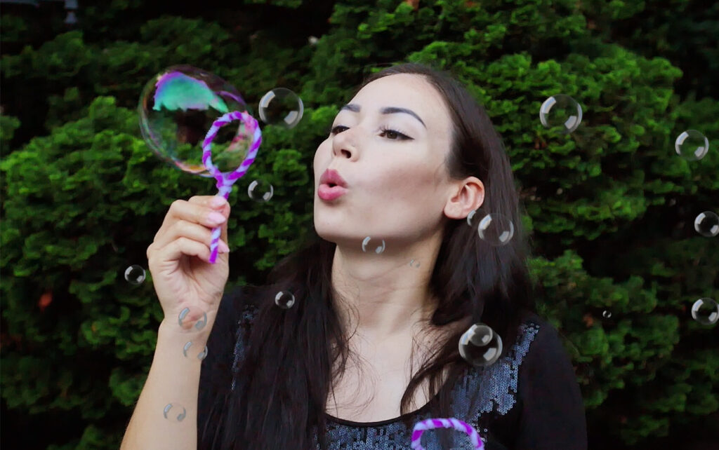 Put on a Bubble Show! | Haz un show de burbujas